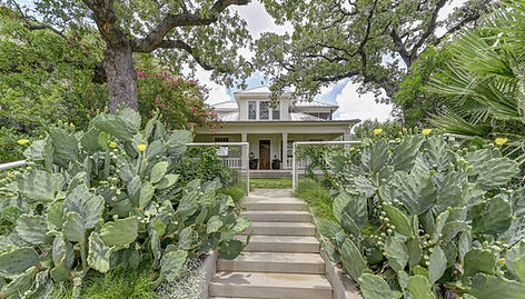 02 EEFHomes_9th St Austin Aerial.JPG